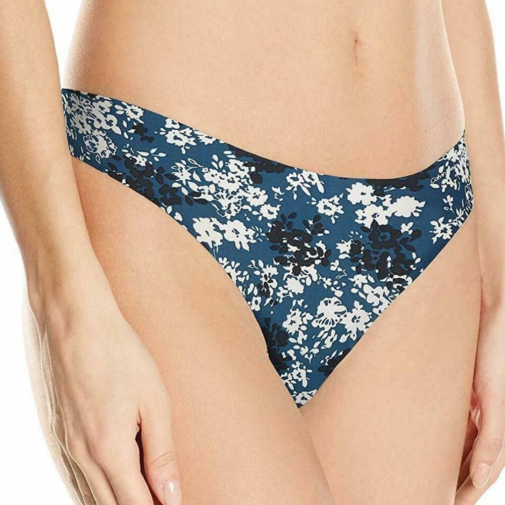 Calvin Klein Women's Invisibles Thong Panty Underwear, Simple Blue Floral, XS